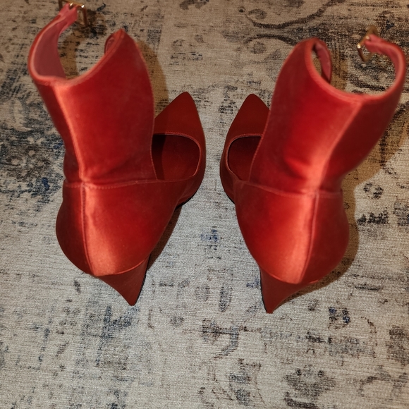 Burberry Prosrum Crayford Red Satin Wedge - Picture 7 of 9